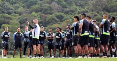 Botafogo terá que lidar com ausência inédita para vencer Corinthians