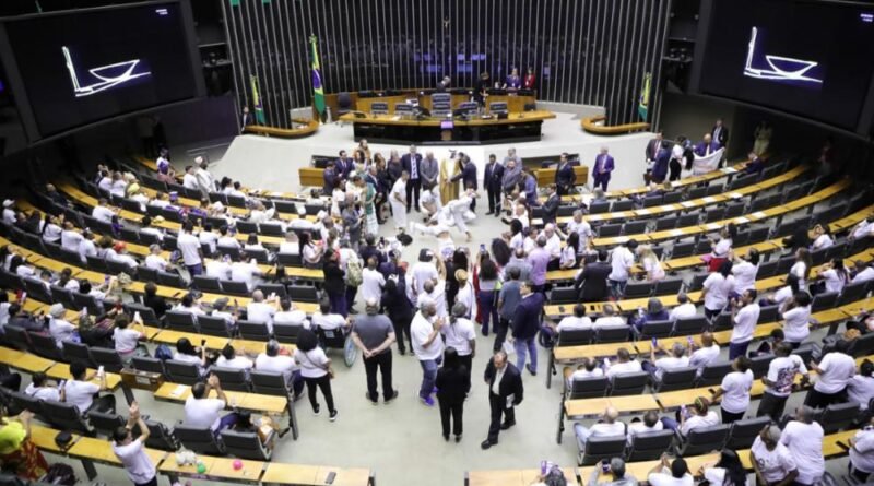 homenagem à tolerância e a paz.