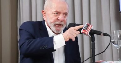 Lula chama de ‘imbecis’ apoiadores de privatização da Petrobras