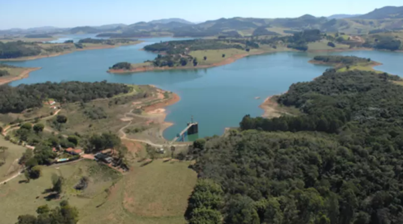 Seca e calor levam cidades de SP a decretar racionamento de água