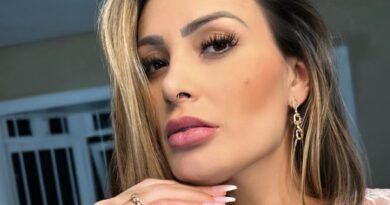 Andressa Urach entra na treta e rebate comentário feito por Cariúcha