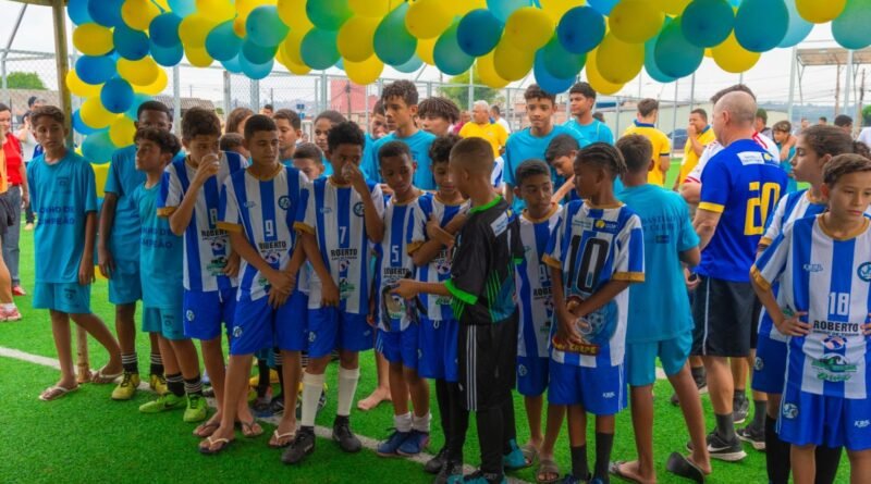 campo sintético de são sebastião é entregue à população