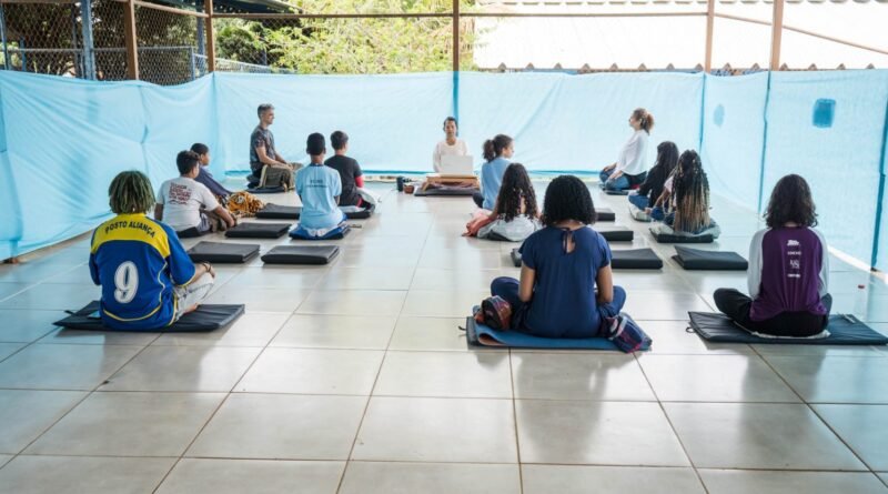 ec 303 de samambaia promove curso de meditacao para estudantes foto capa 1536x1024