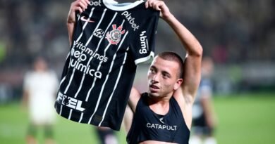 Joia do Corinthians sofre fratura e deve ser desfalque até o fim da temporada