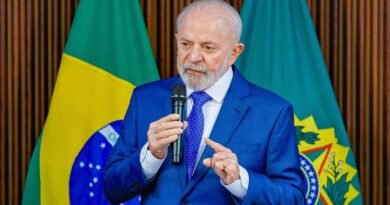 Lula presta solidariedade às vítimas de acidente envolvendo carreta e van com atletas adolescentes no Paraná