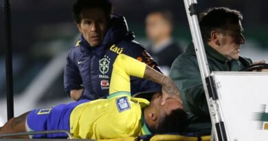 Neymar: especialista detalha processo de recuperação da lesão do atacante