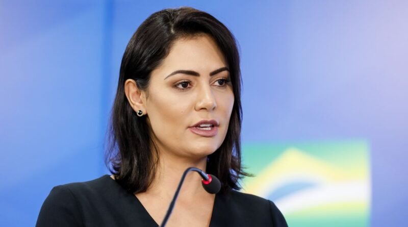 PT de Porto Alegre aciona MP Eleitoral contra Michelle Bolsonaro