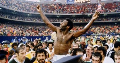 Pelé se despedia do futebol há 47 anos; relembre última partida