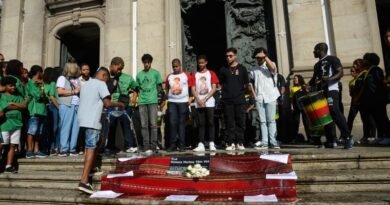 Relembre a chacina da Candelária, tema de minissérie que estreia hoje