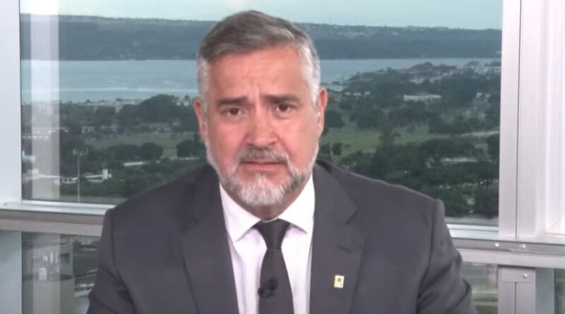 Ausência de Lula em anúncio não tem a ver com reação do mercado, diz Pimenta à CNN