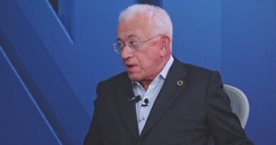 “Há crise da esquerda em todo mundo“, diz Mangabeira Unger à CNN