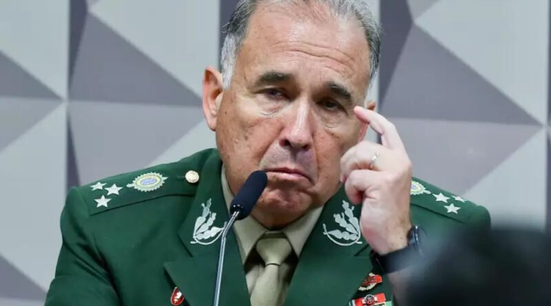 PF minimiza nota e muda tratamento a ex-chefe do Exército, que vai de suspeito a escudo contra golpe