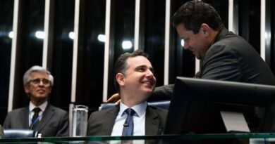 Pacheco reforça apoio a Alcolumbre para sucessão no Senado