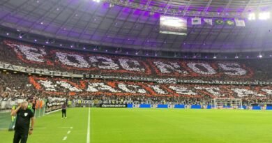 Torcida do Ceará faz mosaico antes de jogo decisivo: “Fogo nos racistas“