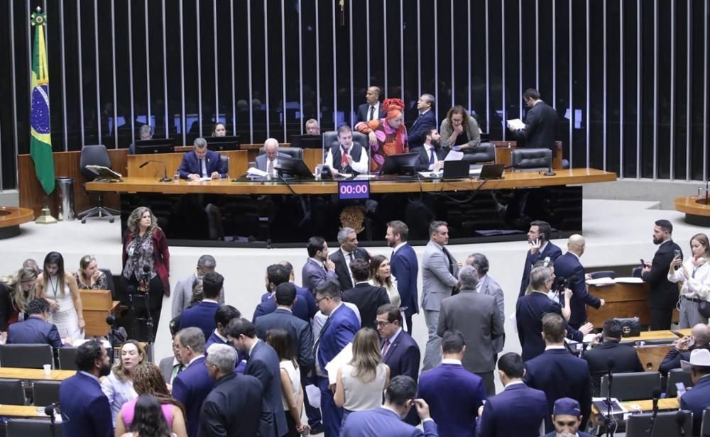 Câmara dos Deputados aprova quatro projetos de segurança pública