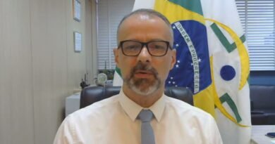 “Fake news prejudicaram cobertura vacinal“, diz presidente da Anvisa