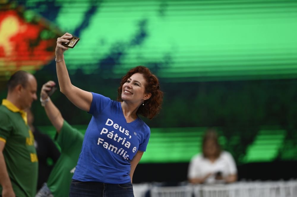 Justiça Eleitoral de SP forma maioria pela cassação do mandato de Carla Zambelli