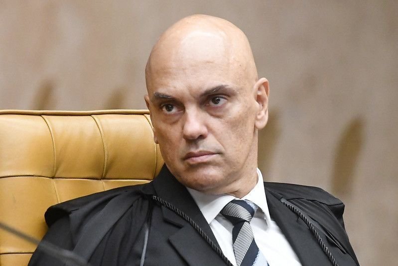 Moraes autoriza Bolsonaro a participar de velório e enterro de mãe de Valdemar