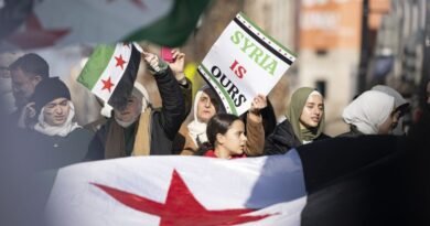 Rebeldes sírios declaram Damasco “livre“ e dizem que Assad fugiu