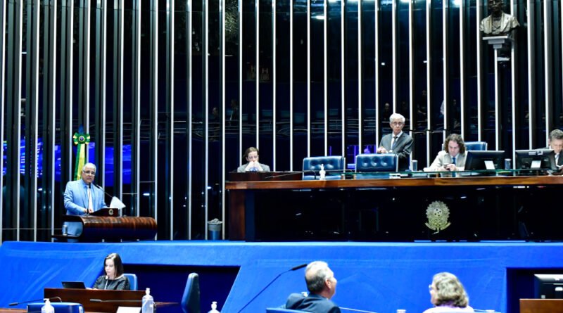 plenário do senado federal durante sessão deliberativa ordinária. (1)