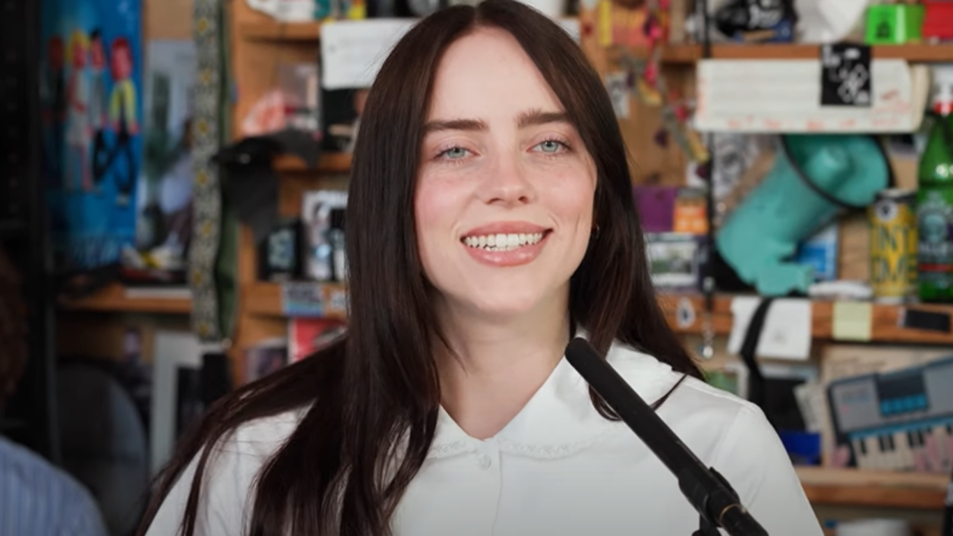 Tiny Desk: Billie Eilish apresenta “Birds Of A Feather“ e outros hits em show