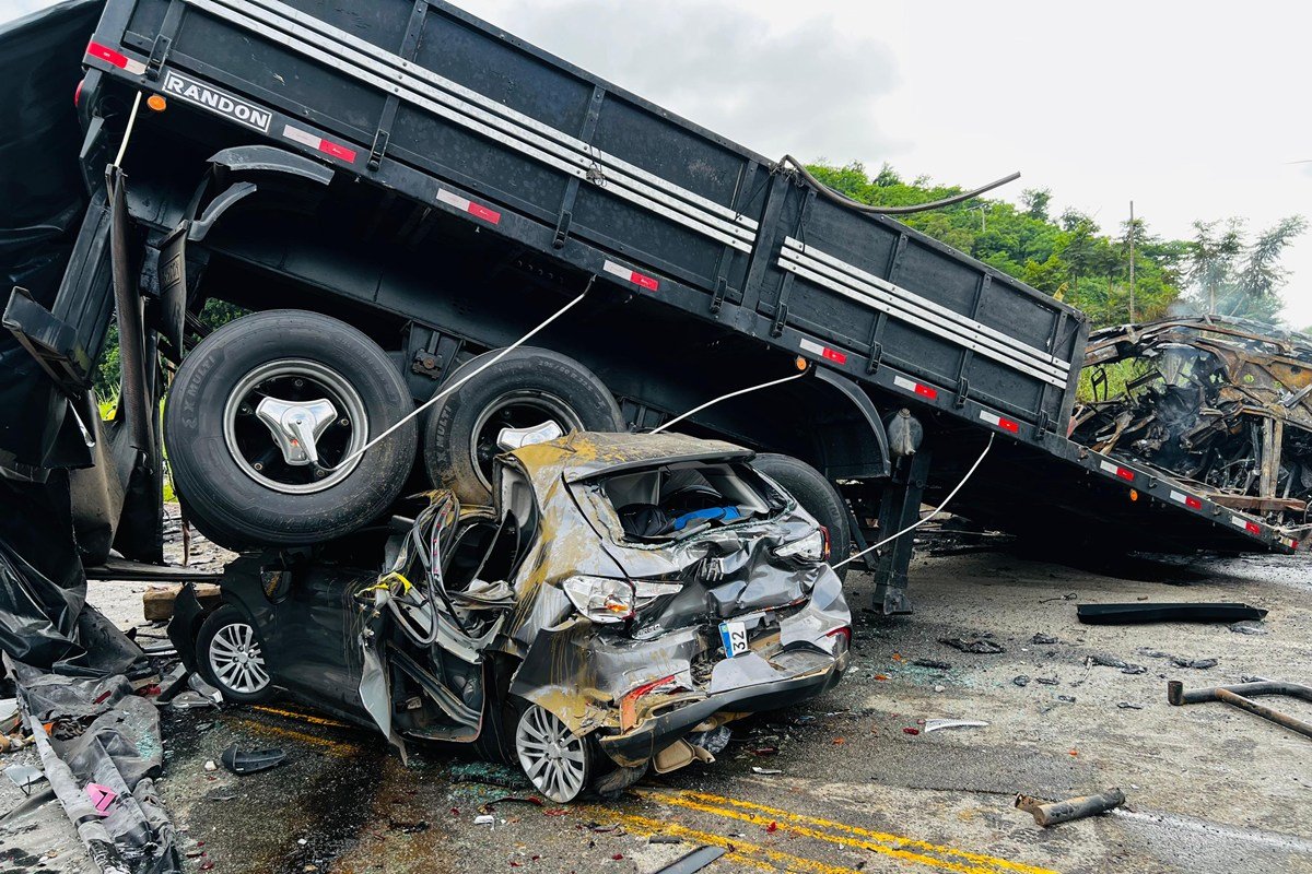 Tragédia na BR-116: o que se sabe sobre o acidente que matou 39 em MG