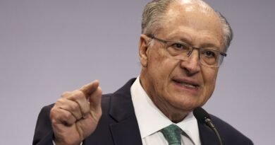 Alckmin sobre deportados dos EUA: “Nossa Constituição preza pela dignidade“