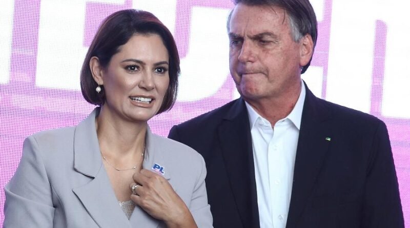 Bolsonaro: Eduardo me representa na posse de Trump e Michelle ‘não trata desses assuntos’