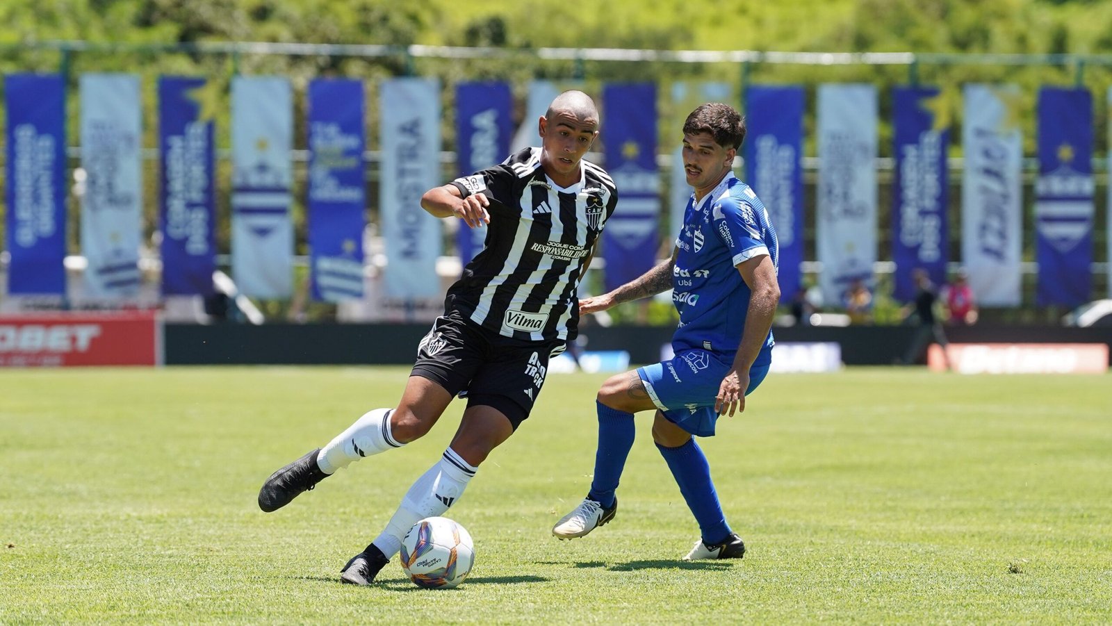 “Crias“ do Atlético-MG empatam com Aymorés na estreia do Mineiro