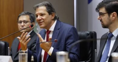 Haddad diz que Bolsonaro “está por trás” de crise com Pix e Receita