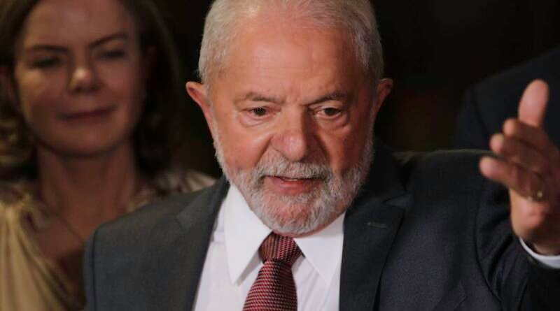 Lula deve se comprometer com fim de combustíveis fósseis, diz ONG de direitos humanos