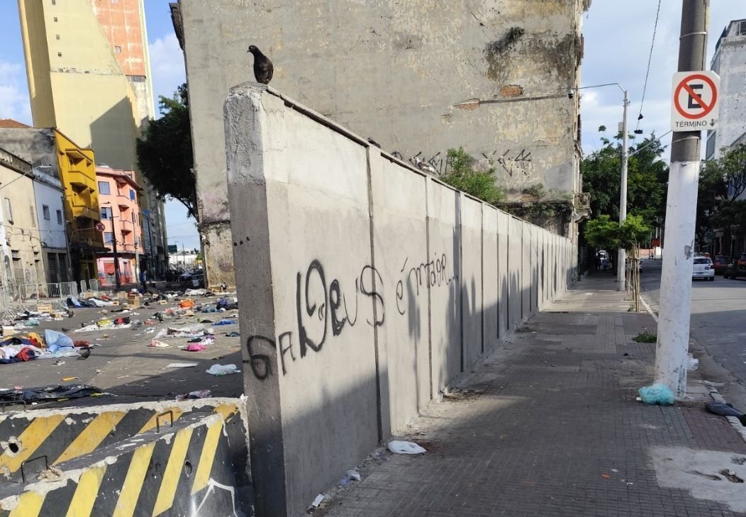 Muro na Cracolândia: parlamentares acusam Nunes de segregação; ele nega