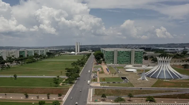 Nove deputados renunciam cargos em Brasília para assumir prefeituras