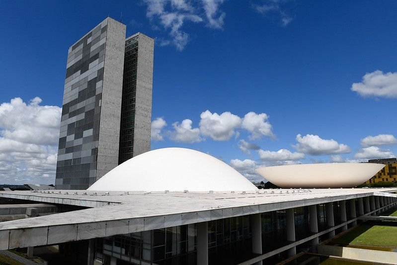 PT e PL preparam troca de lideranças no Congresso; União Brasil tem racha