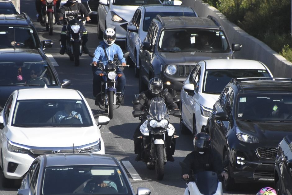 Prefeitura de SP determina suspensão do serviço de mototaxi da 99