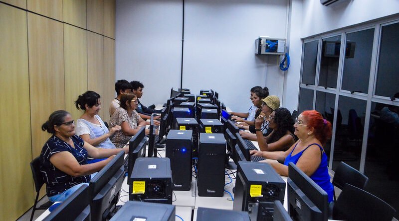 aulas de informatica no ceu das artes do recanto