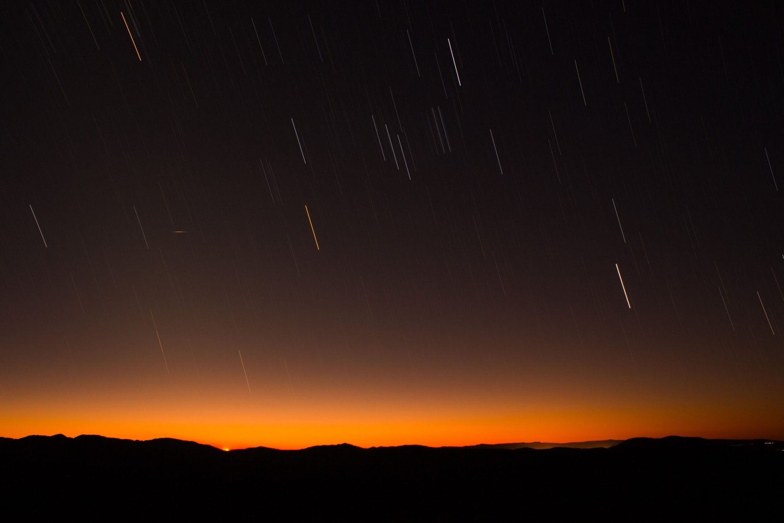 Chuva de meteoros Alfa Centauridas atinge pico neste fim de semana