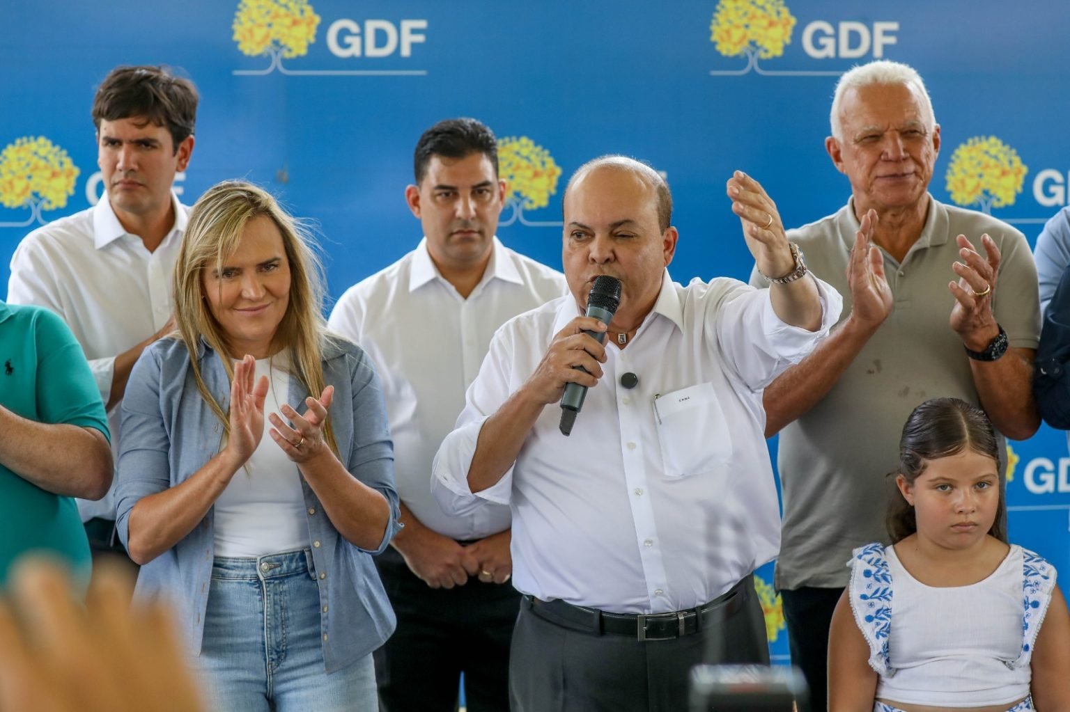 Com investimento de mais de R$ 3 milhões, novos campos sintéticos são inaugurados em Ceilândia