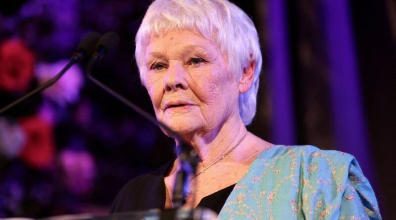 Judi Dench revela que perdeu a voz por 2 dias após susto com cobra no palco