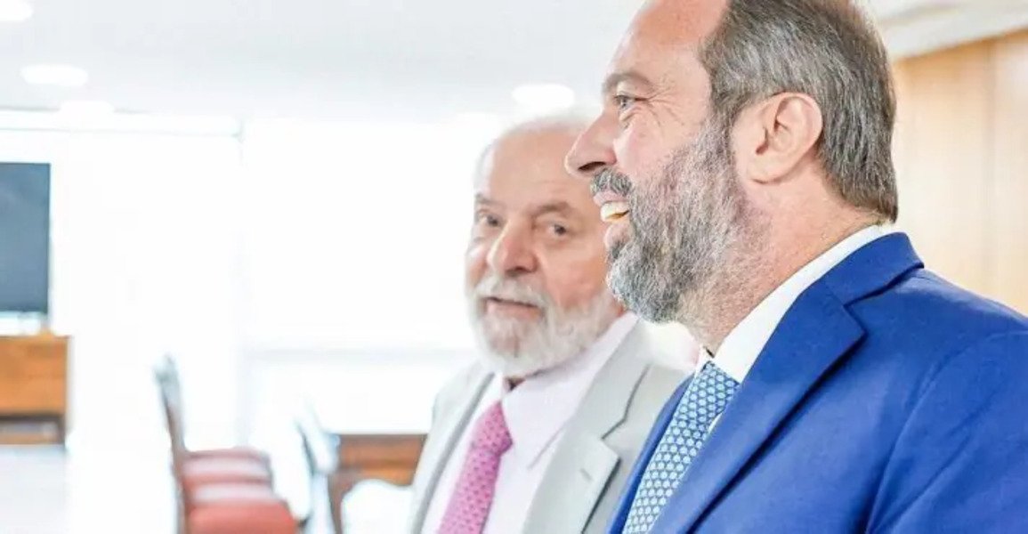 Lula afirma que Silveira ‘está mantido ministro’ e reforça aceno a Pacheco