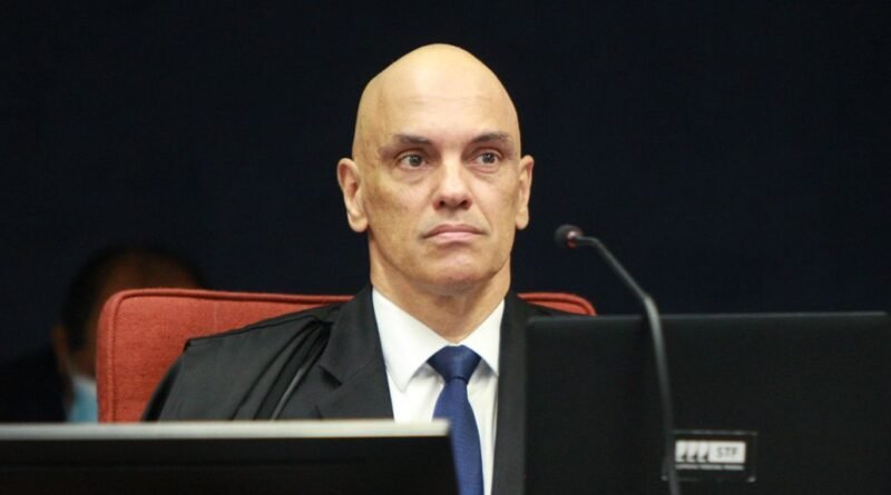 Moraes quer apagar registros ao excluir conta no X, diz CEO do Rumble