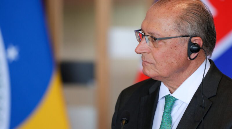 o vice presidente geraldo alckmin recebe o primeiro ministro da eslováquia, robert fico, no palácio do itamaraty