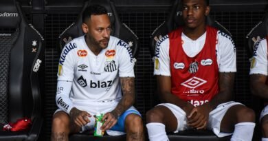 Casagrande detona Neymar: “Escolheu o Carnaval ao invés da semifinal”