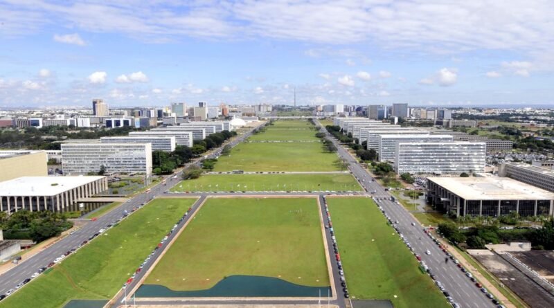 Ministras de Estado pautam temas de interesse das brasileiras? Conheça mais sobre os projetos