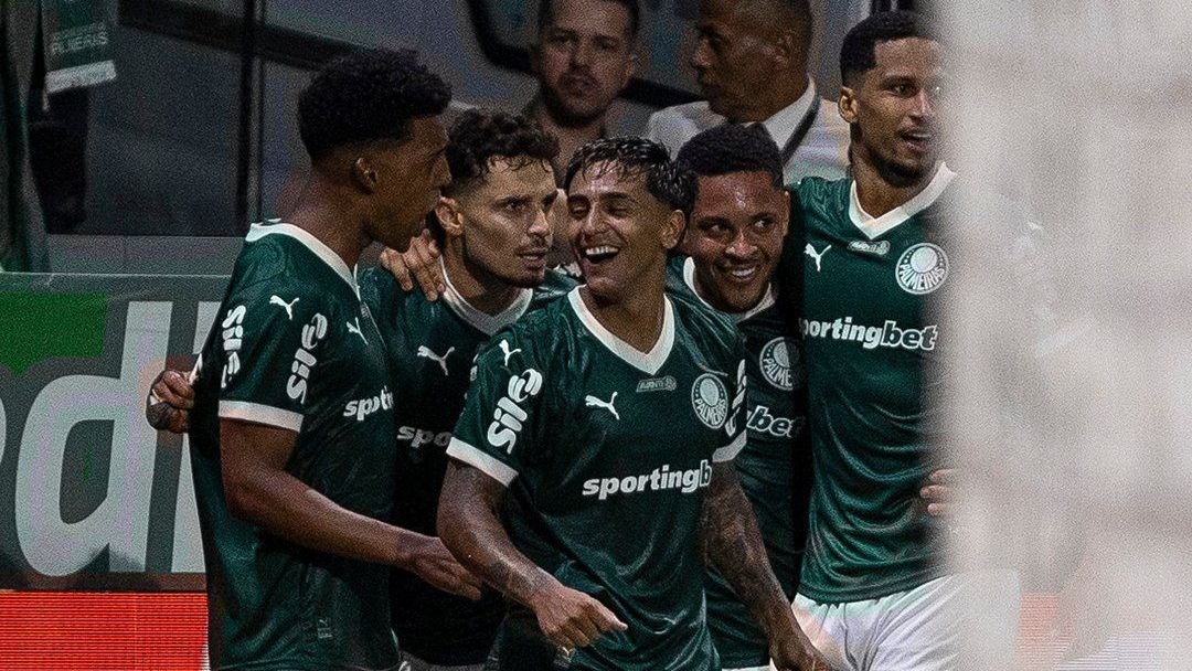 Palmeiras x São Paulo: veja pênalti polêmico sobre Vitor Roque