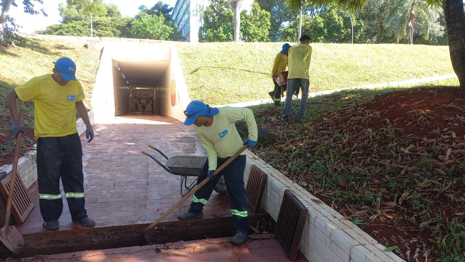 Passagem subterrânea na Asa Sul passa por limpeza