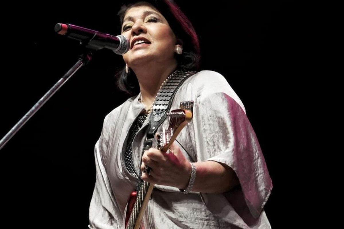 Roberta Miranda diz que já dormiu na rua e comeu pão do lixo