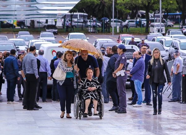 Saiba por que a mãe de Gugu Liberato está internada